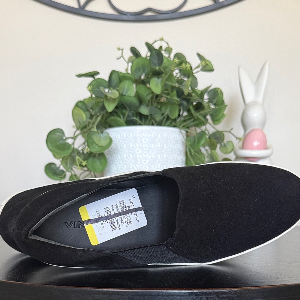 Vince Black Suede Slip-On Skate Sneakers with White Platform - Picture 3 of 5